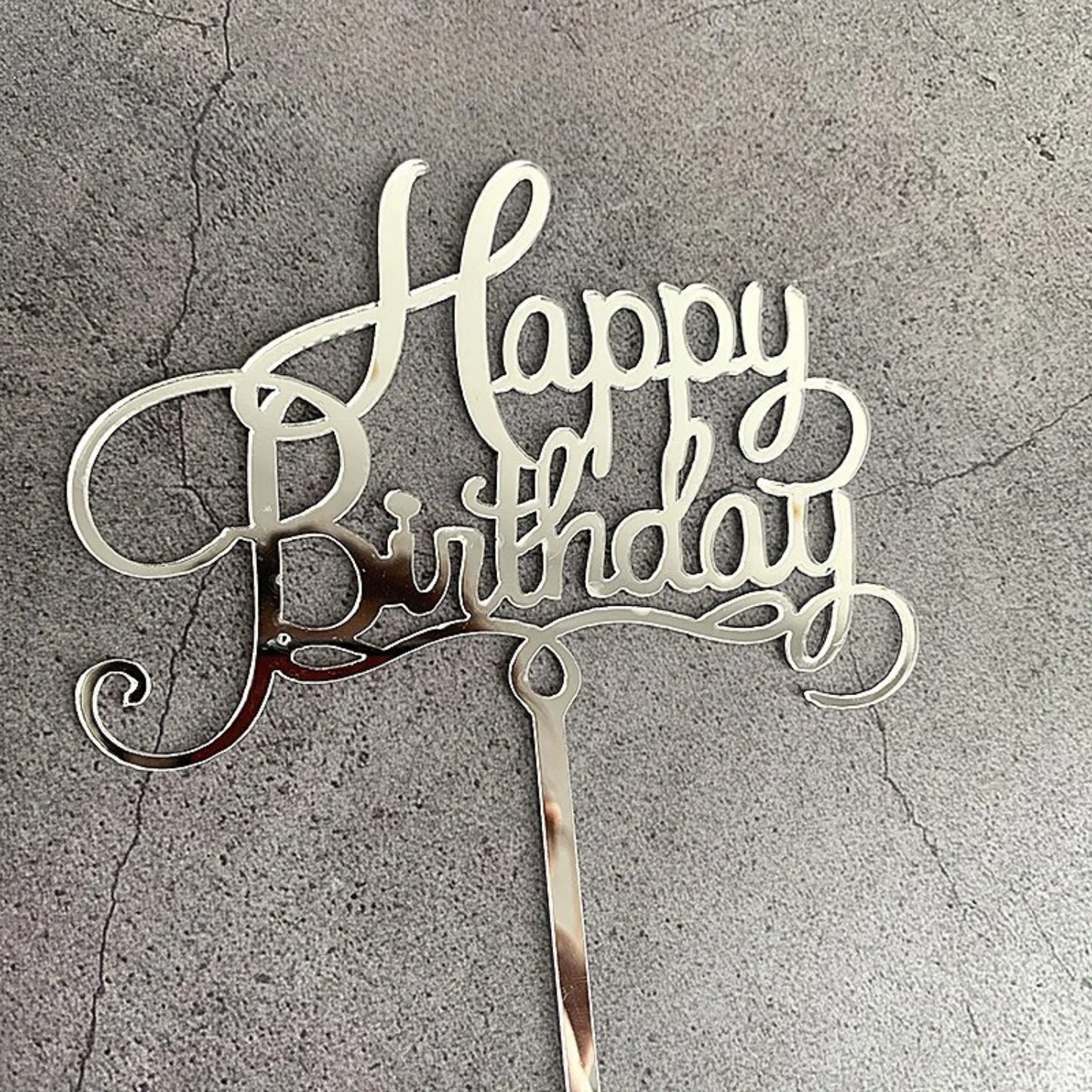 „Happy Birthday“ Caketopper – goldene Torten Dekoration mit edler Schreibschrift