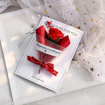 Grußkarte mit Mini-Blumenstrauß – 3D Klappkarte mit Kunstblumen & Schleife für Geburtstag, Valentinstag, Hochzeit & besondere Anlässe