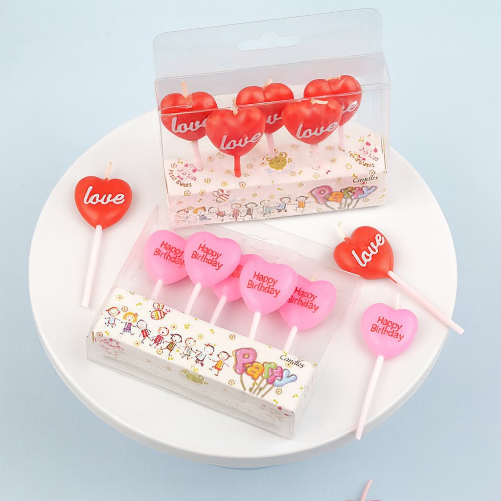 „Love“-Herzkerzen – Romantische Tortendeko im 5er-Set